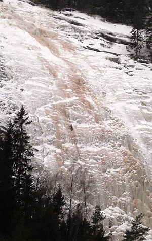 Reiårsfossen 10. desember 2010